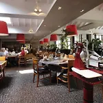 Hotel Restaurant Der Valk Nivelles-sud 4*