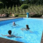 Hotel Restaurant Der Valk Nivelles-sud 4*