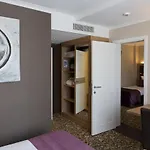 Hotel Restaurant Der Valk Nivelles-sud 4*