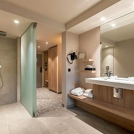 Restaurant Der Valk Nivelles-sud 호텔 4*