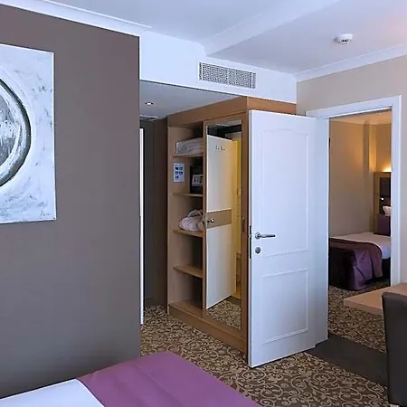 호텔 Restaurant Der Valk Nivelles-sud 4*