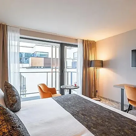 Restaurant Der Valk Nivelles-sud 호텔 4*
