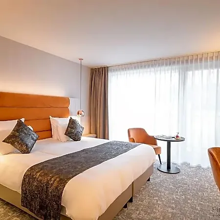 Restaurant Der Valk Nivelles-sud 호텔 4*