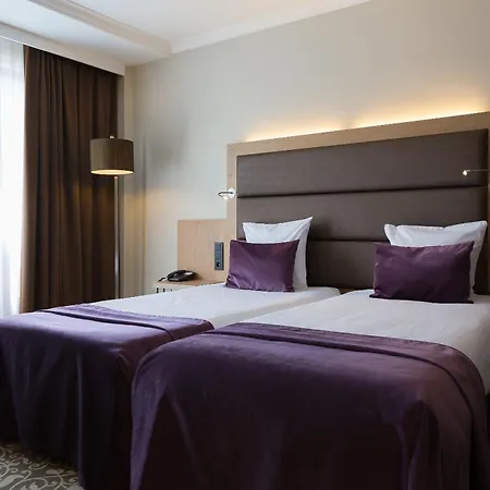 Restaurant Der Valk Nivelles-sud 4* Нивель