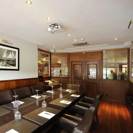 Restaurant Der Valk Nivelles-sud Отель Нивель