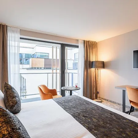 Отель Restaurant Der Valk Nivelles-sud 4*