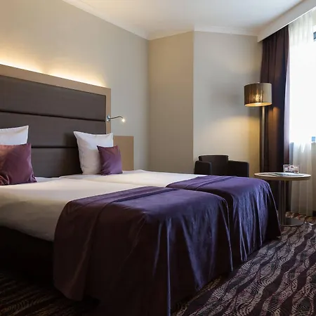 Отель Restaurant Der Valk Nivelles-sud 4*