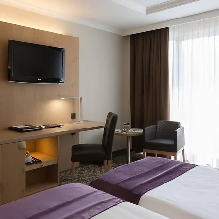Отель Restaurant Der Valk Nivelles-sud 4*