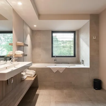 Отель Restaurant Der Valk Nivelles-sud 4*