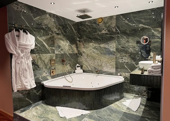 Restaurant Der Valk Nivelles-sud Hotel 4*